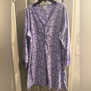 Charter Club Sleepwear fleece shirt in purple with leaf & flower pattern Size 1X